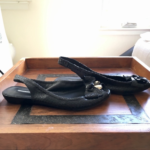 Vera Wang Sandals - like new! - Picture 3 of 8